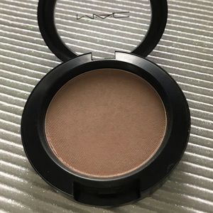 MAC Blush / Taupe Shape